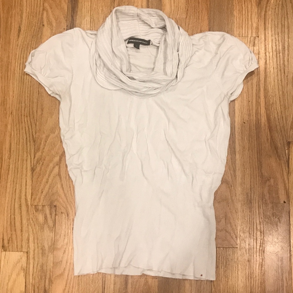 White dress shirt with ruffled neck